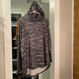 Lularoe Amber Sweatshirt